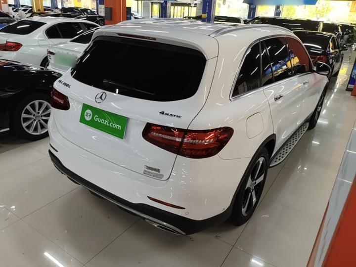 GLC 2019 Facelift GLC 260 L 4MATIC Luxury photo 4