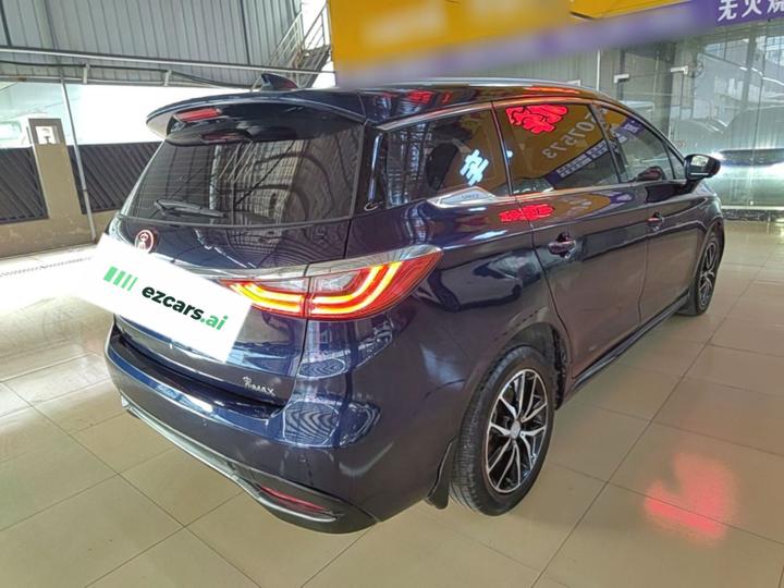 Song MAX 2017 1.5T AT Connected Premium 7-Seater photo 3
