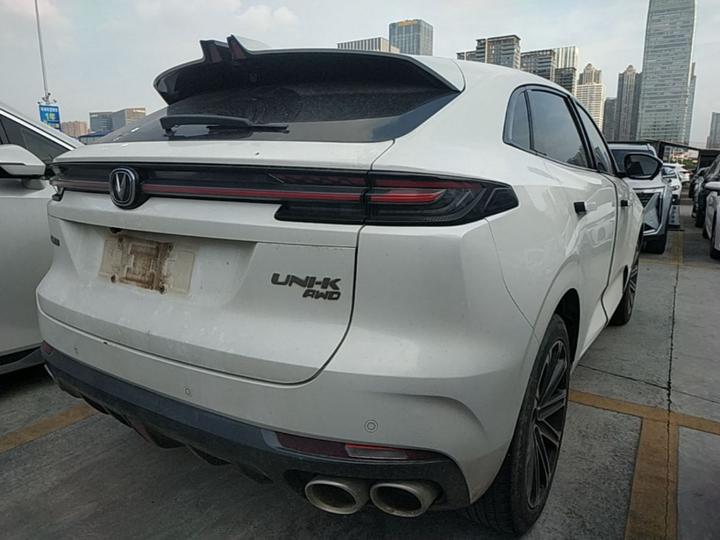 UNI-K 2021 2.0T AWD Premium photo 6