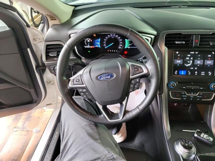 Mondeo 2017 EcoBoost 200 Luxury photo 6