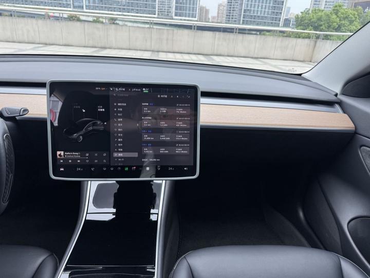 Model 3 Imported 2019 Long Range AWD photo 5