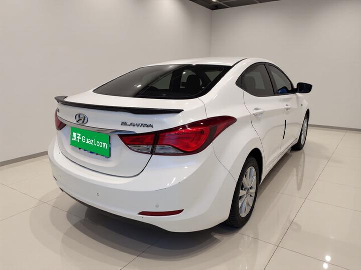 Elantra 2016 1.6L AT Smart photo 6