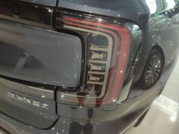 EX90 2027 AWD Performance Ultra photo 7