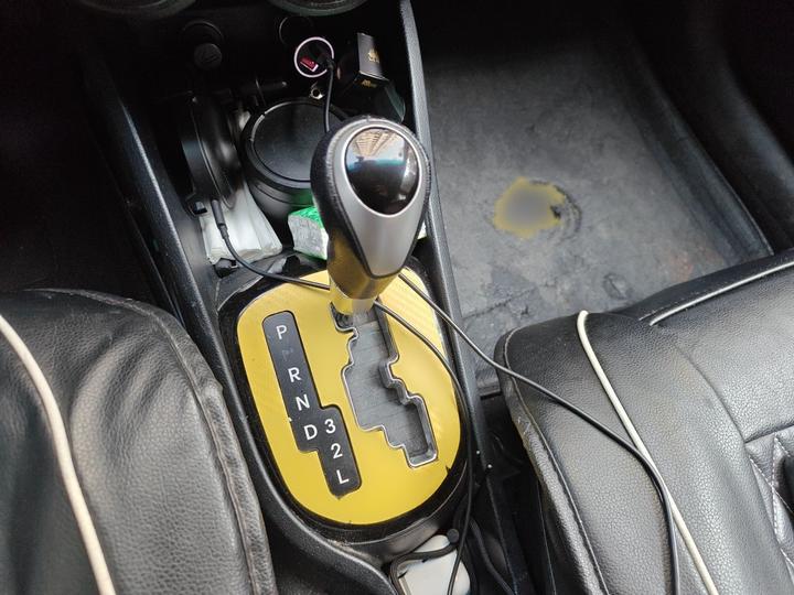 K2 2012 Sedan 1.6L AT Premium ECO photo 6