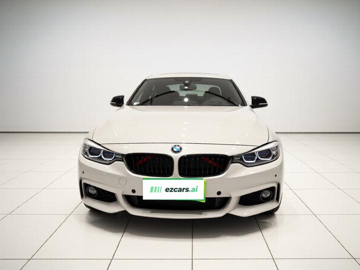 4 Series 2019 425i Convertible M Sport photo 2