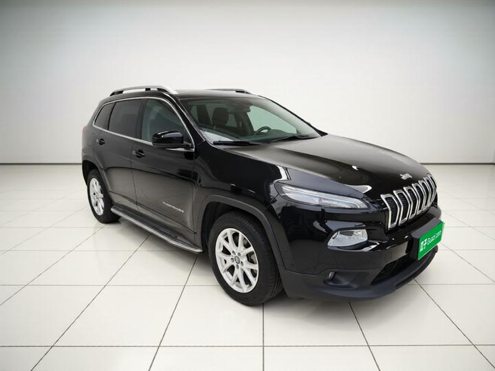 Cherokee 2016 2.4L Leading Smart photo 3