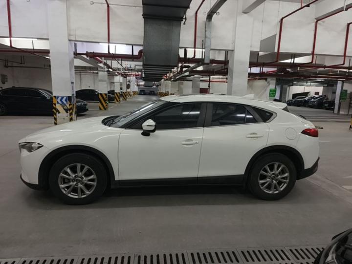 CX-4 2018 2.0L AT RWD photo 4