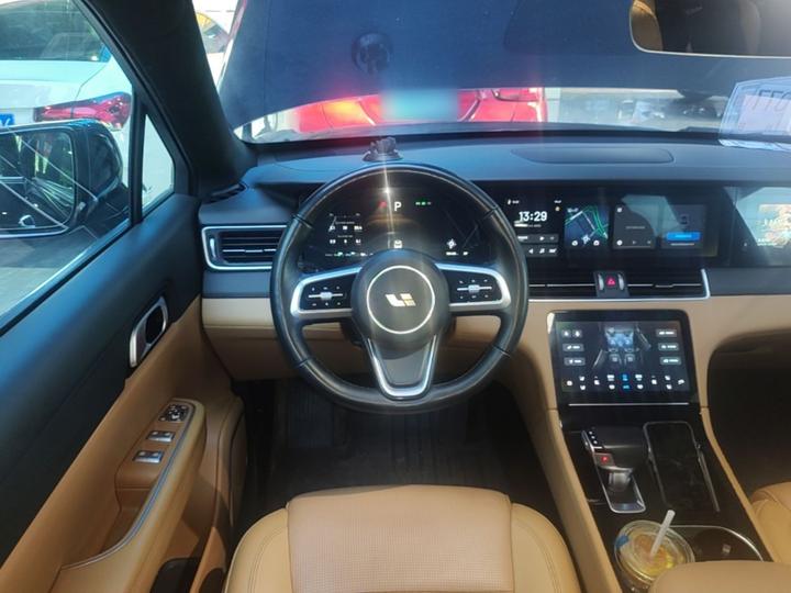 Li Auto ONE 2021 EREV 6-Seater photo 6