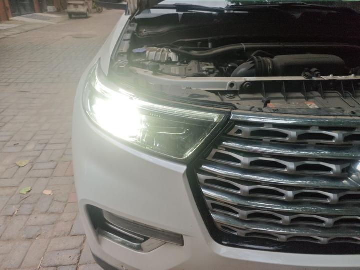 Explorer 2020 EcoBoost 285 AWD Titanium 7-Seater photo 7