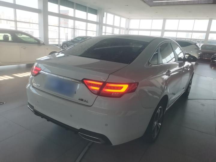 Emgrand GL 2018 1.8L DCT Elite Connected photo 4