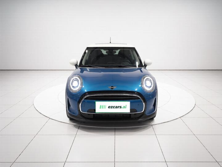 2022 1.5T COOPER photo 2