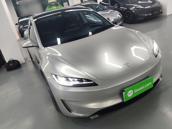 Model 3 2024 Performance AWD photo 3