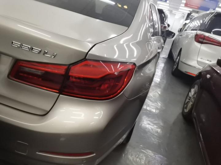 5 Series 2018 528Li Special photo 7