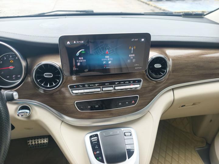 V-Class 2020 V 260 L Long Wheelbase Luxury photo 5