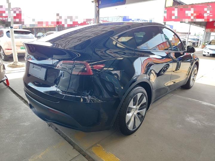 Model Y 2022 Facelift RWD photo 4