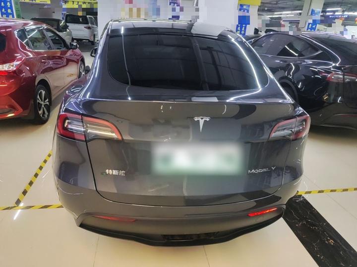 Model Y 2022 Facelift RWD photo 3