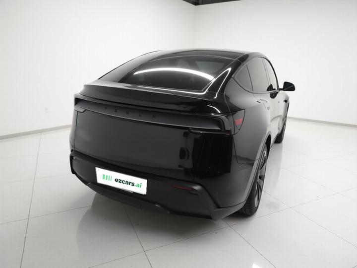 Model Y 2025 RWD photo 6