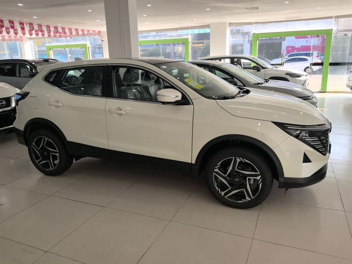 Qashqai 2025 Facelift 2.0L CVT XV photo 3
