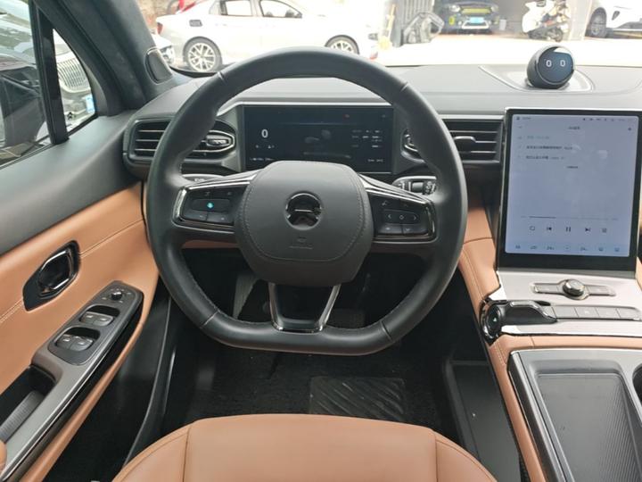 ES6 2020 610KM Performance photo 2