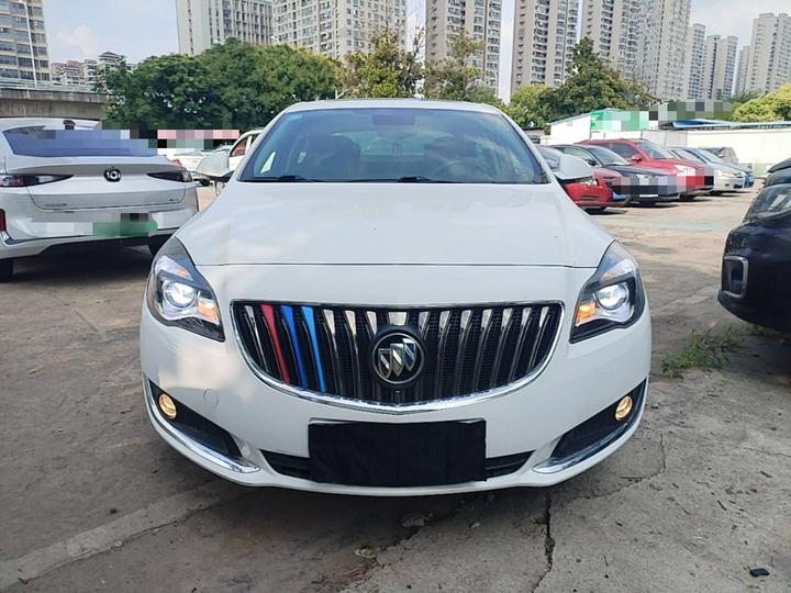 Regal 2015 1.6T Elite Tech photo 2
