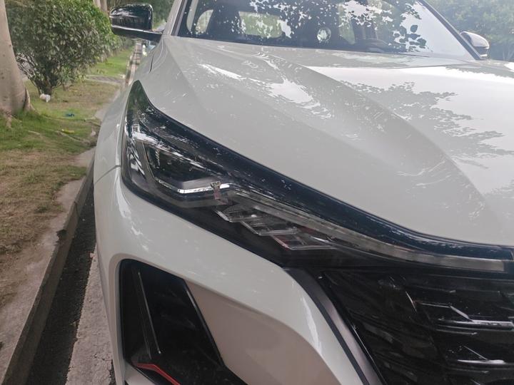 CS75 PLUS 2022 1.5T AT Luxury photo 7