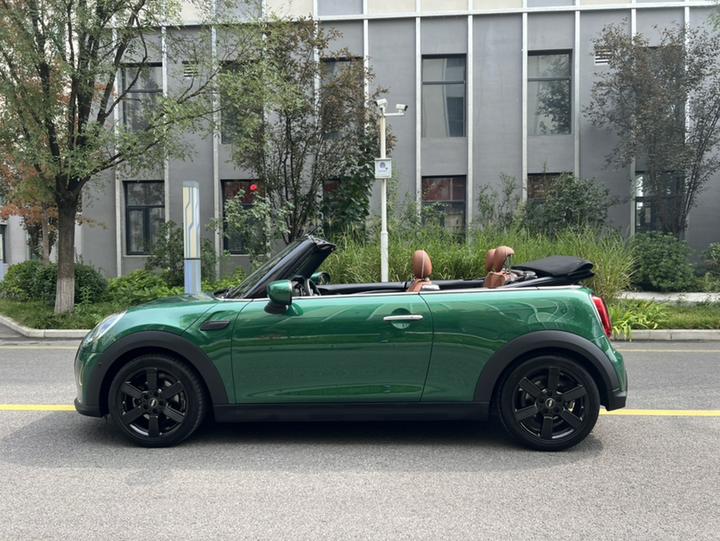 2023 Facelift 1.5T COOPER CABRIO photo 5