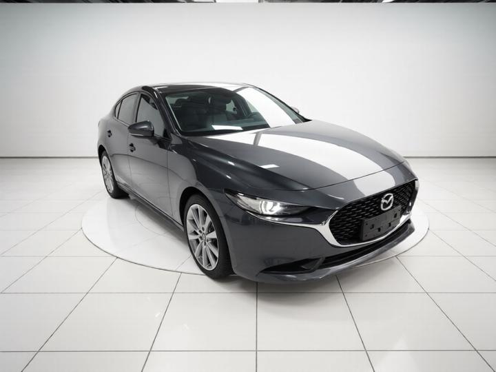 3 Axela 2021 2.0L AT photo 3