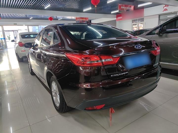 Escort 2019 Facelift 1.5L AT China VI photo 4