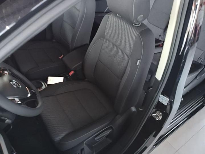 2018 380TSI 7-Seater photo 6