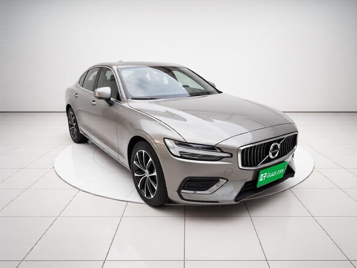 S60 2022 B4 Luxury photo 3