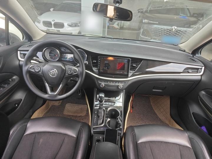 Verano 2015 Sedan 20T DCT Leading photo 5