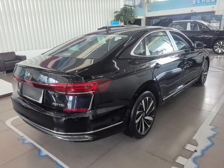 Passat 2026 380TSI photo 4