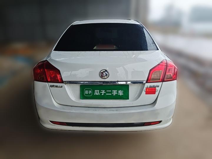 Excelle 2015 1.5L MT Classic photo 5
