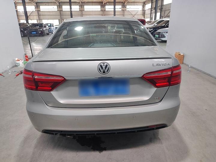 Lavida 2014 1.4TSI DSG Sport photo 3