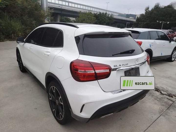 GLA 2018 GLA 220 4MATIC Sport photo 4