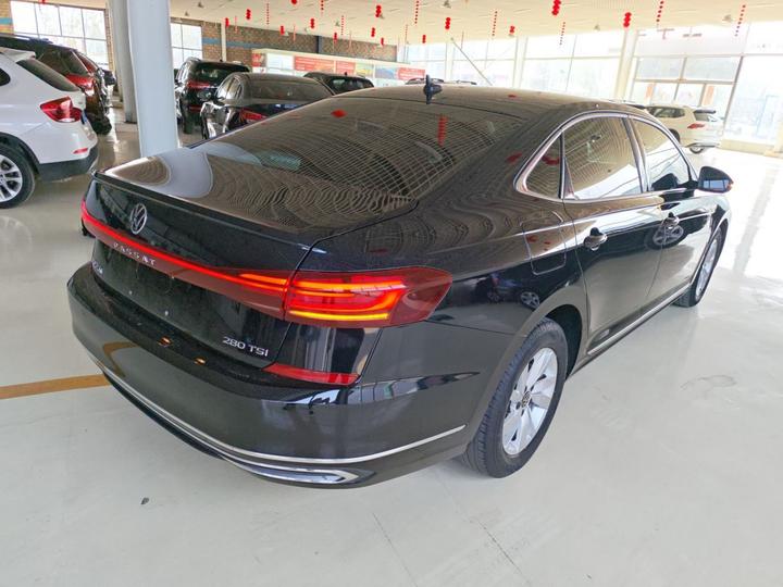 Passat 2023 280TSI Business photo 4