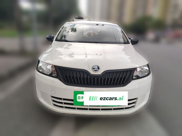 Rapid 2016 1.4L MT photo 2