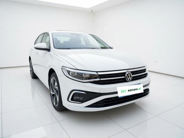Bora 2024 200TSI DSGPRO photo 3