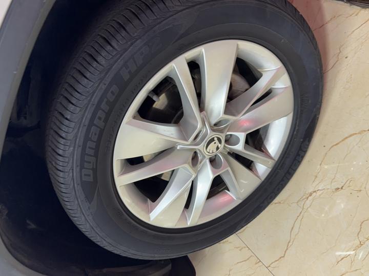 Kodiaq 2019 Facelift TSI330 5-Seater RWD Luxury Preferred China VI photo 2