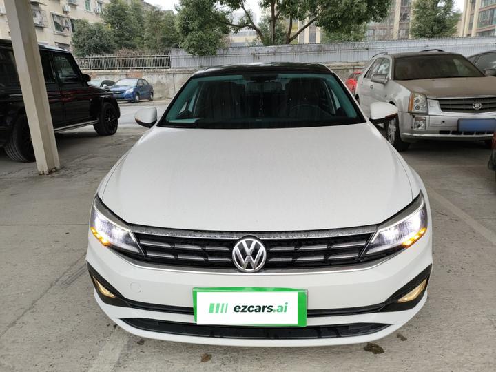 Lamando 2021 Facelift 280TSI DSG Comfort photo 2