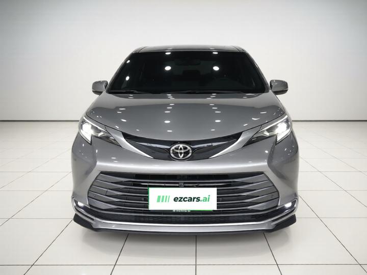 Sienna 2024 2.5L Hybrid Premium photo 2