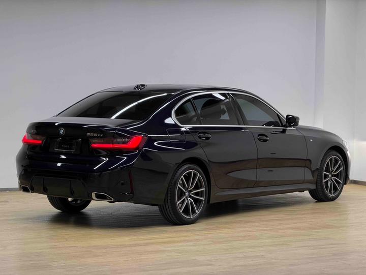 3 Series 2026 325Li M Sport Package photo 6