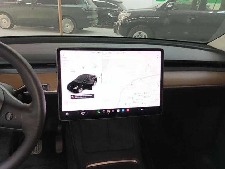 Model Y 2021 Long Range AWD photo 8