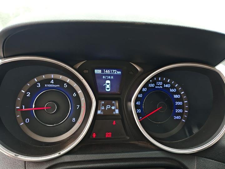 Elantra 2015 1.6L AT Leading photo 6