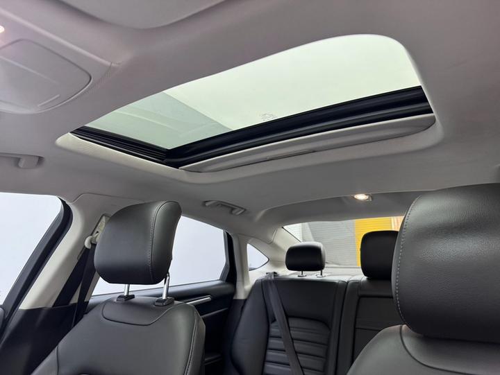 Mondeo 2013 1.5L GTDi180 Fashion photo 8