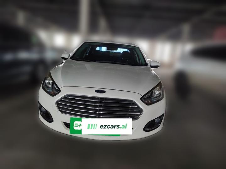 Escort 2015 1.5L AT Fashion photo 2