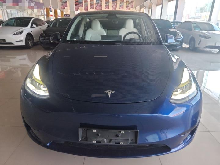 Model Y 2022 RWD photo 2