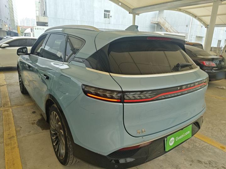 Voyah FREE 2021 AWD Standard EREV Luxury photo 4