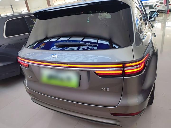 Li Auto ONE 2020 EREV 6-Seater photo 3