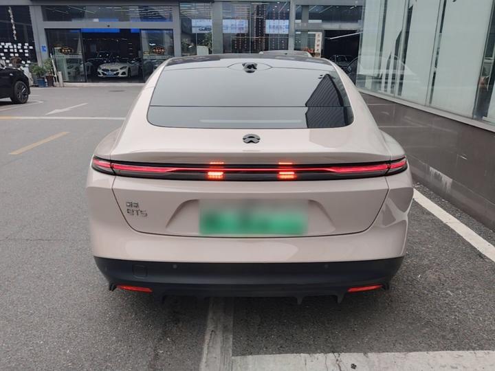 ET5 2024 75kWh photo 3